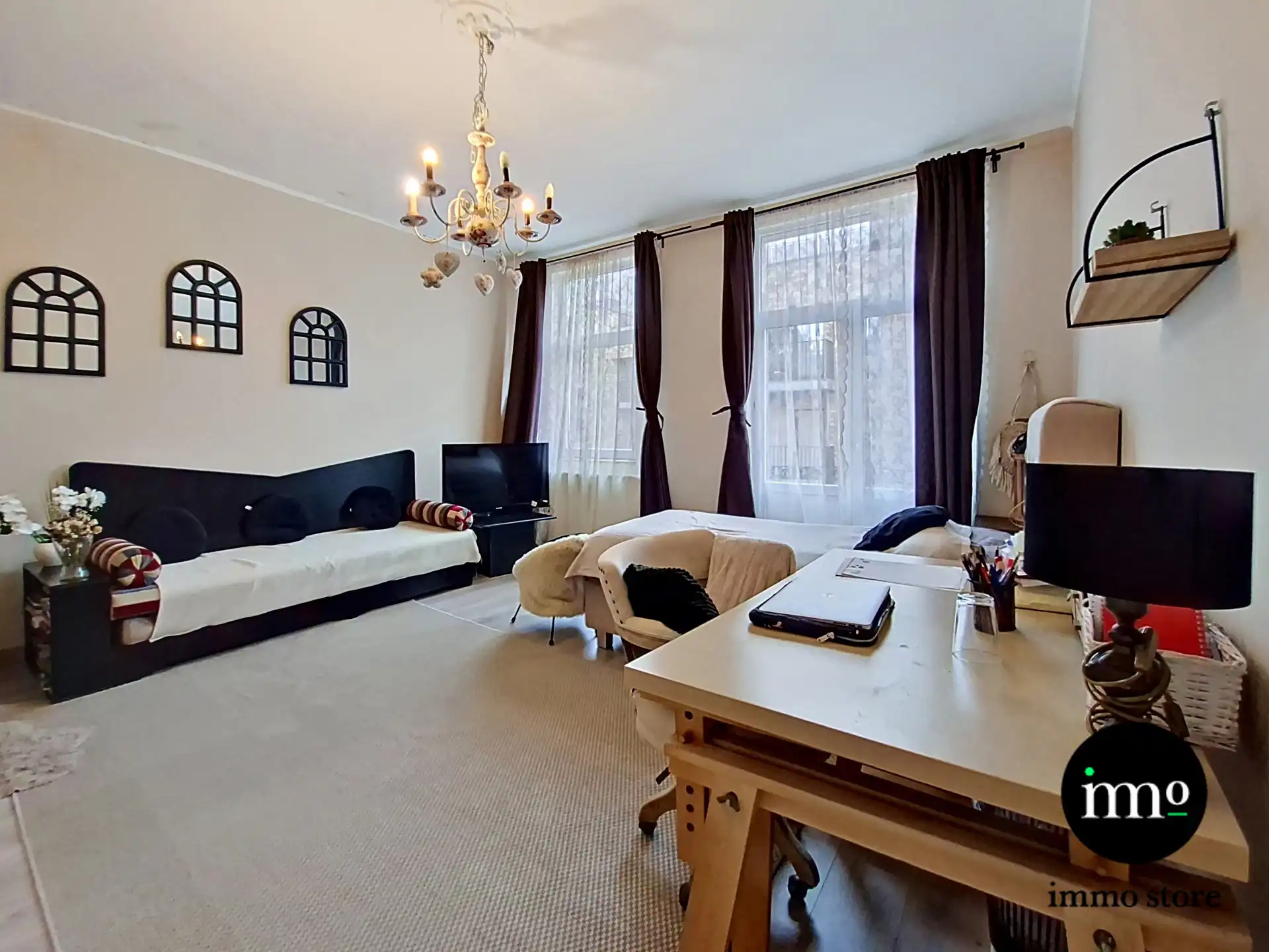 Ruime woning met 4 slpk en veel potentieel foto 17
