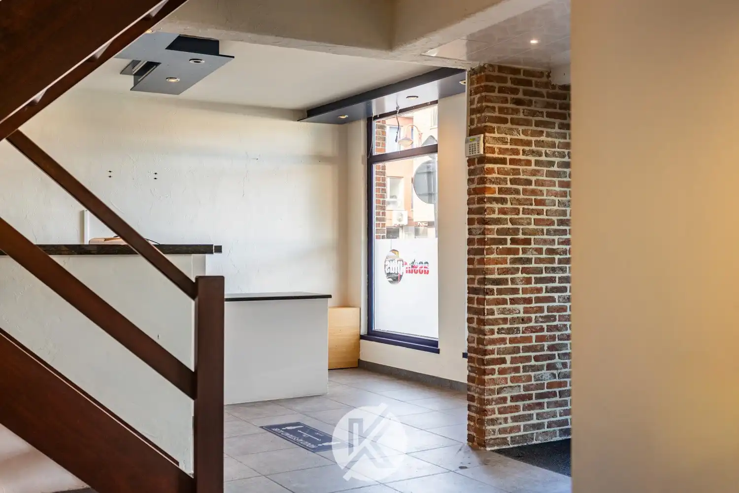 Handelsruimte van 163m² met potentieel foto 4