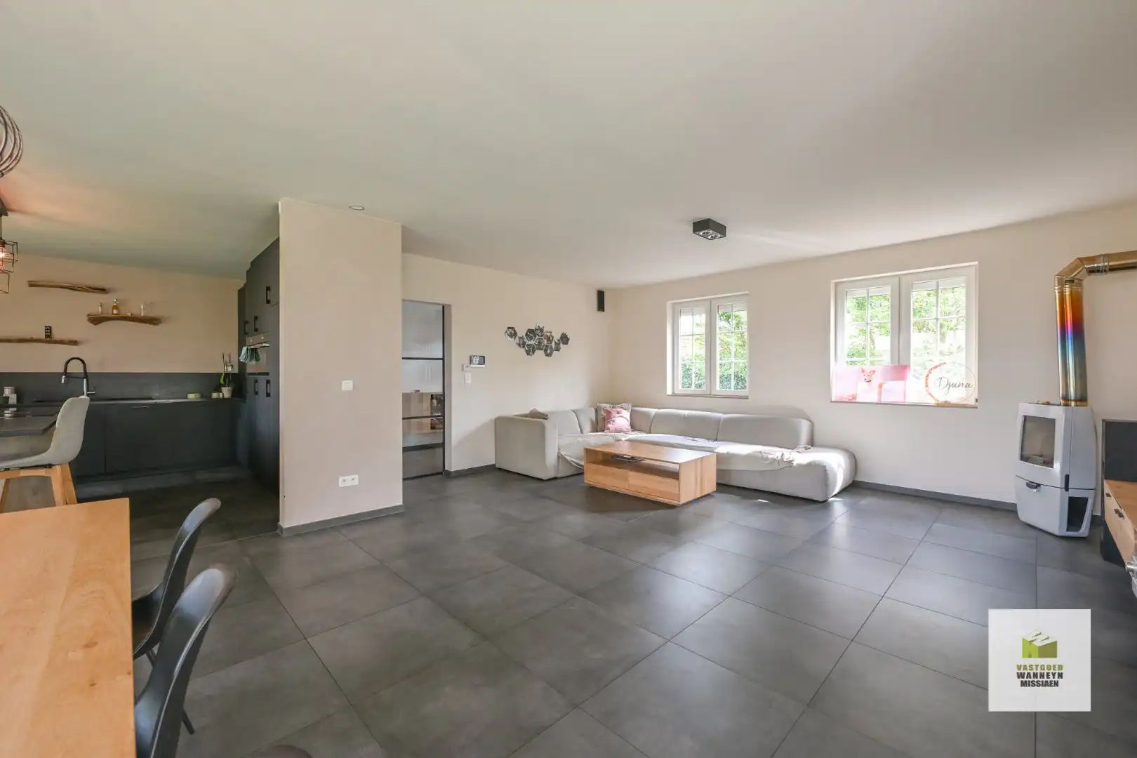 Recente energiezuinige woning met 3 slaapkamers, garage en tuin in doodlopende straat te Oedelem foto 4