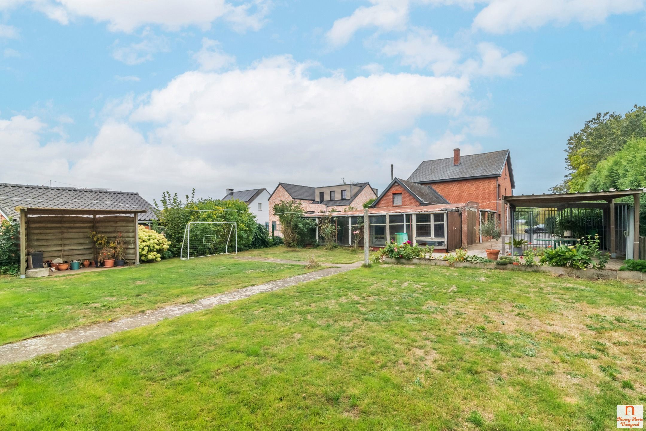 Ruime woning met 4 slaapkamers en uitbreidingsmogelijkheden foto 26