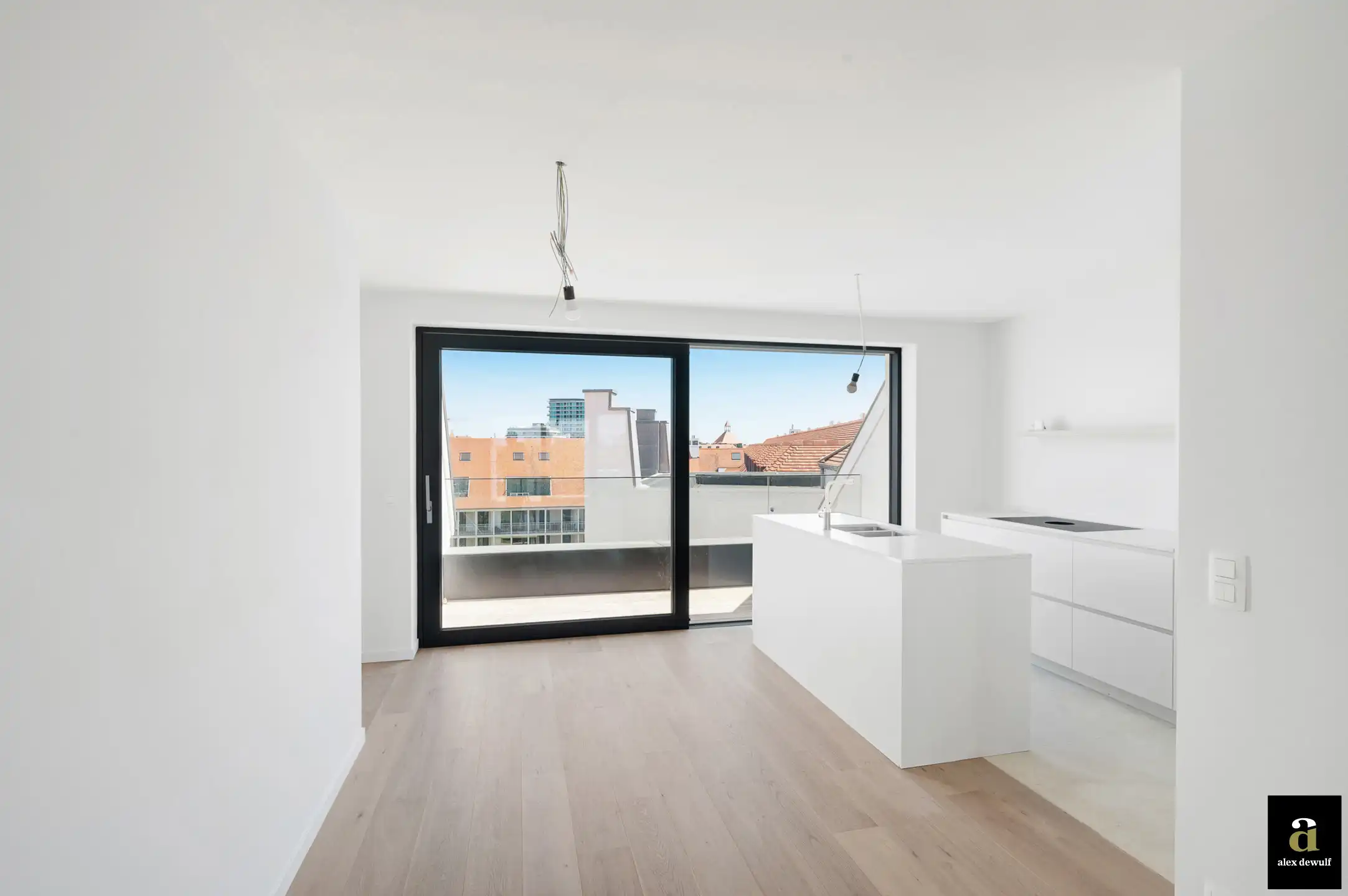 Nieuwbouw penthouse met zuidwestelijk terras en open uitzicht op het Duinenwatermeer. foto 8