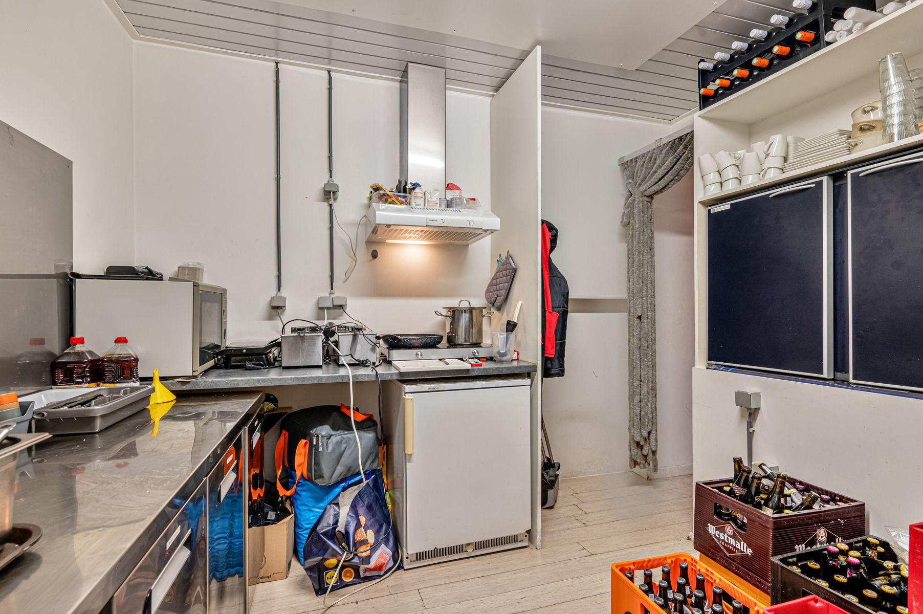 Volledig gerenoveerd handelspand 100m² foto 13