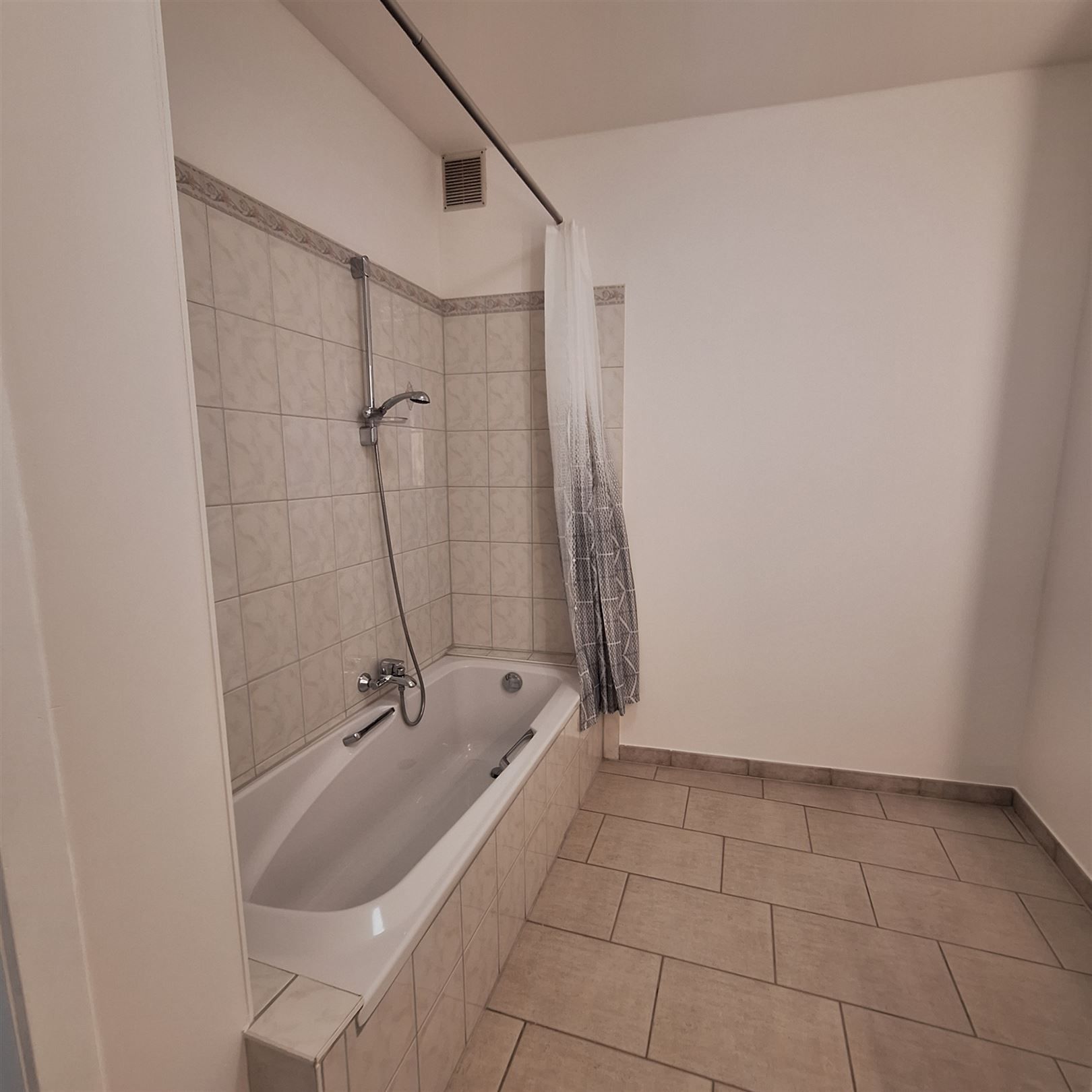 Twee slaapkamer appartement  foto 12