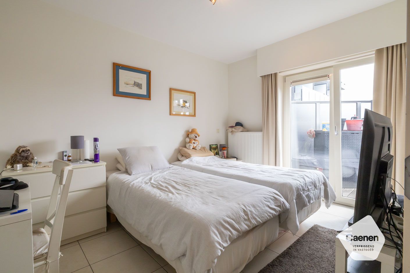 🌊 Te koop: Gelijkvloers appartement met 2 slaapkamers + slaaphoek met uitzonderlijk groot terras – vlak bij zee! foto 10