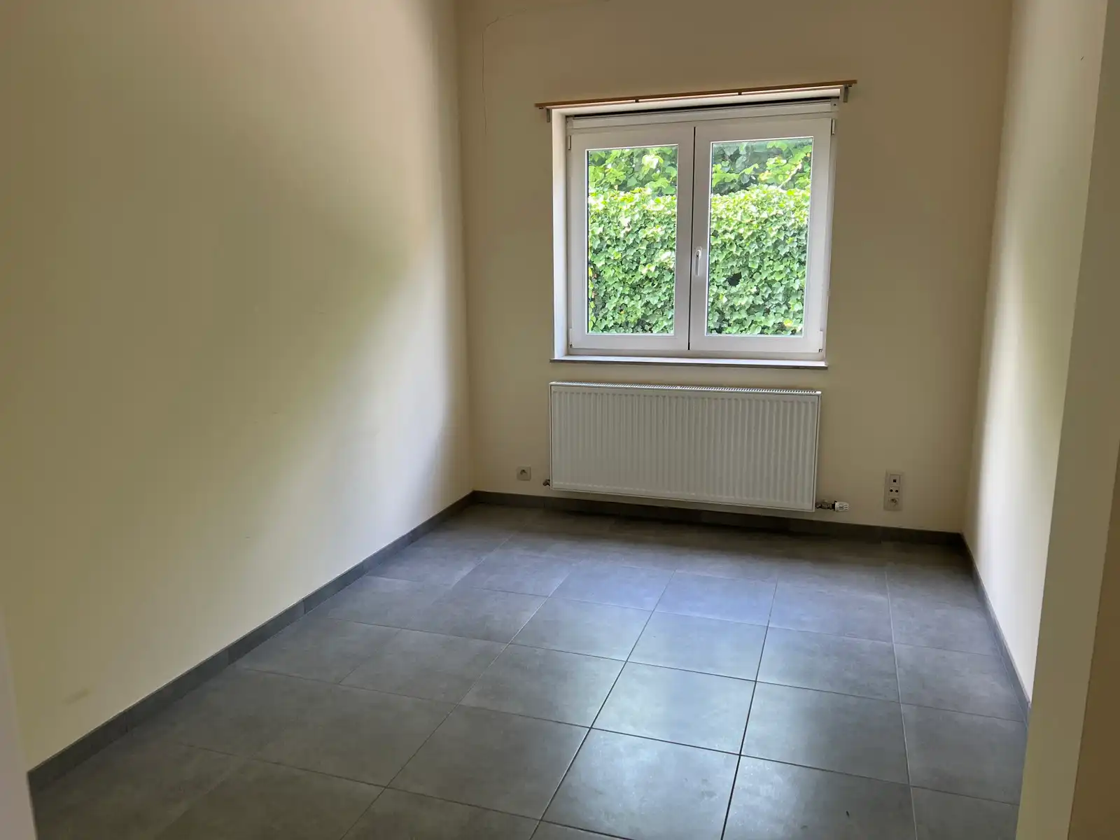 MULTIFUNCTIONELE HANDELSRUIMTE TE HUUR IN DE GEMEENTE ASSE foto 10