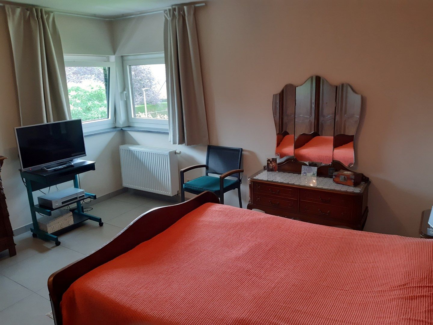 Recente, eigentijdse villa in doodlopende verkaveling ! foto 28