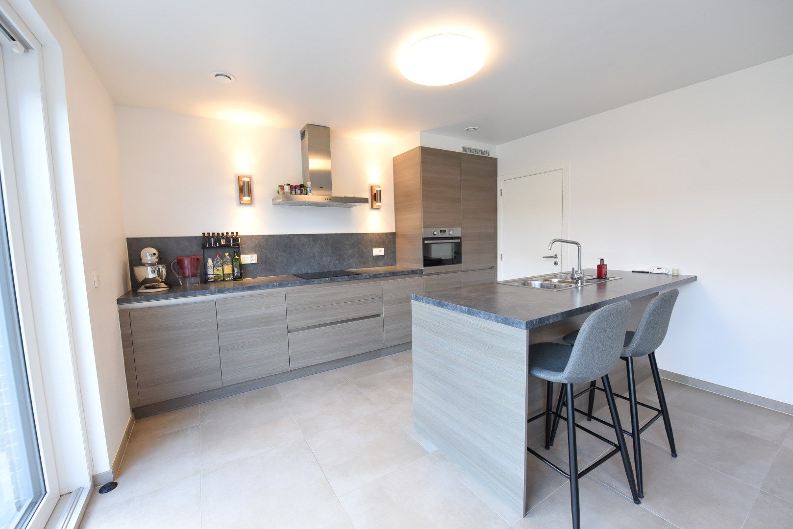 Instapklare en energiezuinige woning TE HUUR in Zwevegem foto 3