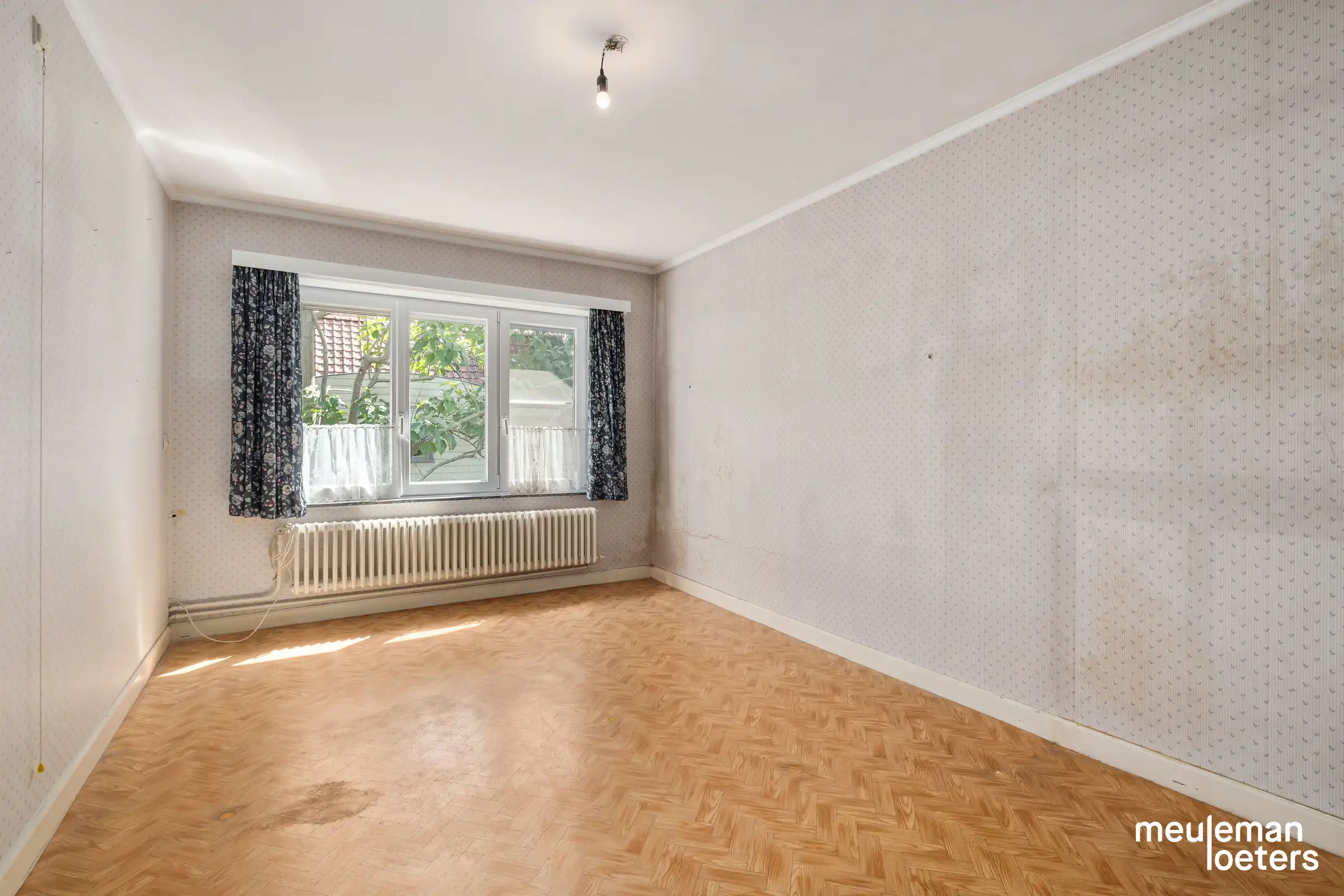 Interessante halfopen woning met veel potentieel te Sint-Michiels (Brugge) foto 7