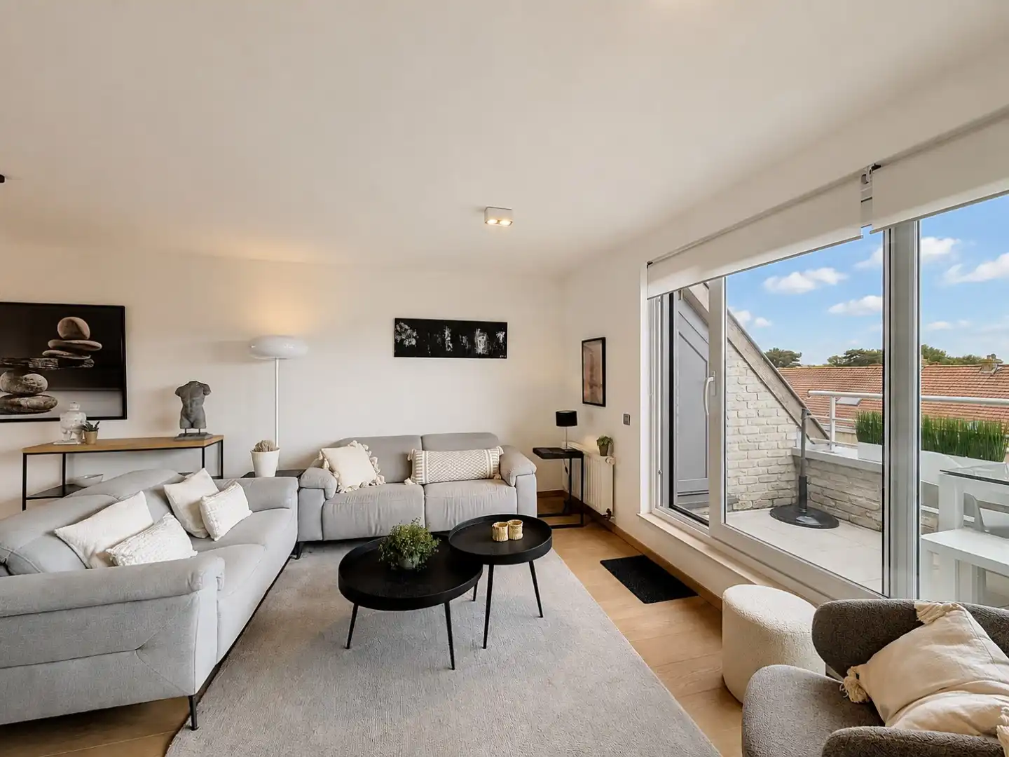 Instapklaar luxueus duplex appartement met zonnig terras te Nieuwpoort-Stad foto 4