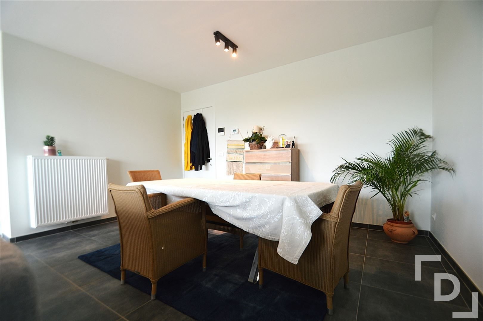 Recent appartement met garage te huur in Ieper. foto 7