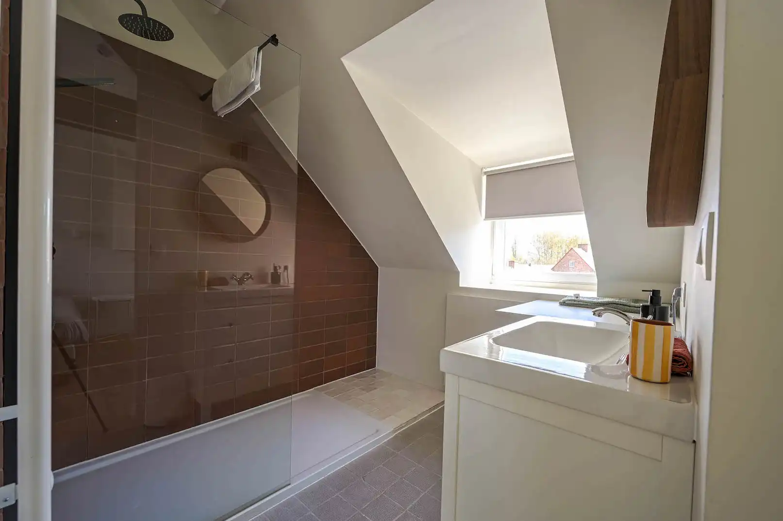 Charmant gerenoveerde dorpswoning te koop in het pittoreske Lissewege foto 25