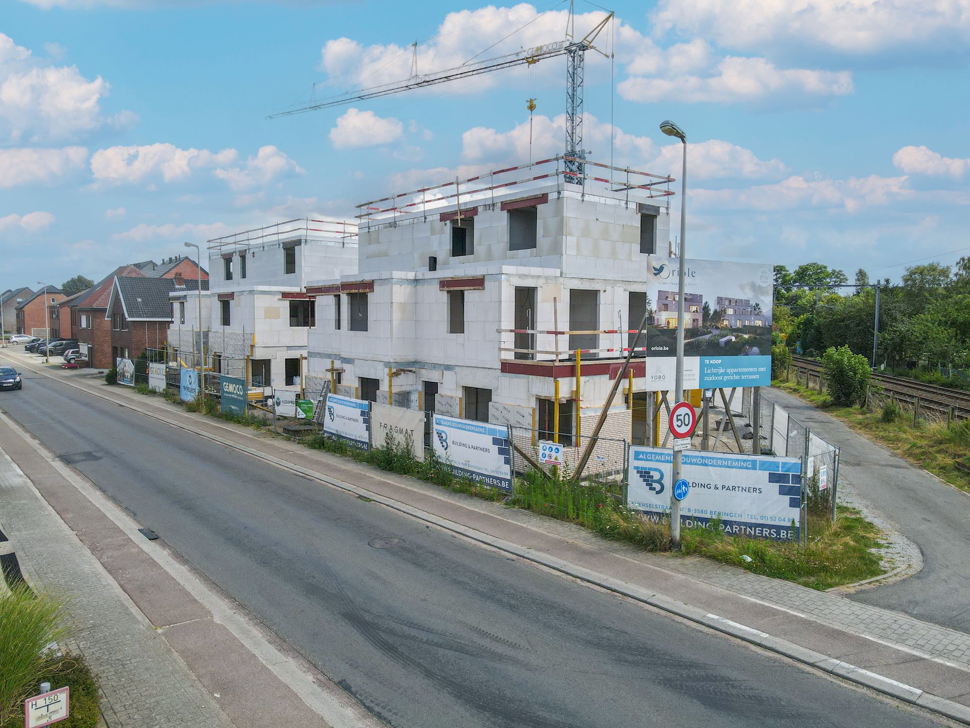 Gelijkvloers 3 slaapkamer appartement met tuin! foto 6