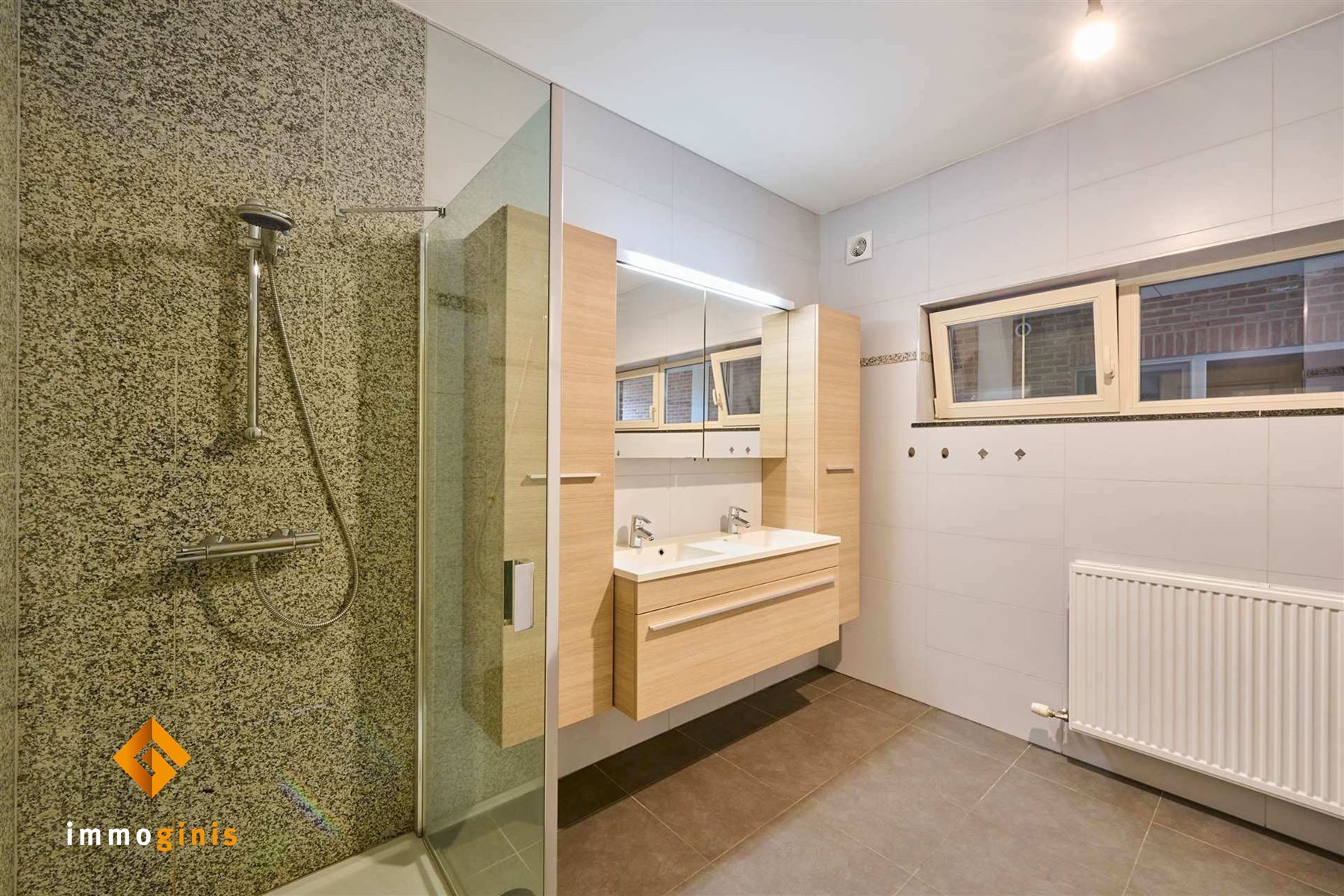 Charmant en energiezuinig 2-slaapkamerappartement in het centrum van Bocholt. foto 7