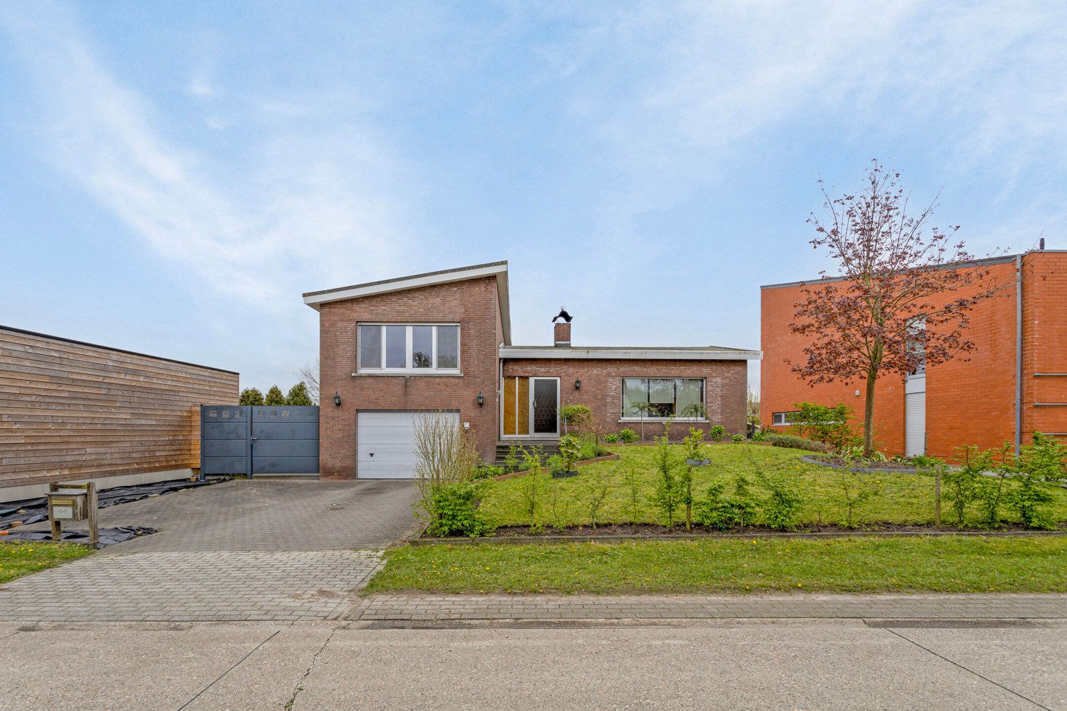 Gunstig gelegen woning met mogelijkheden foto 2