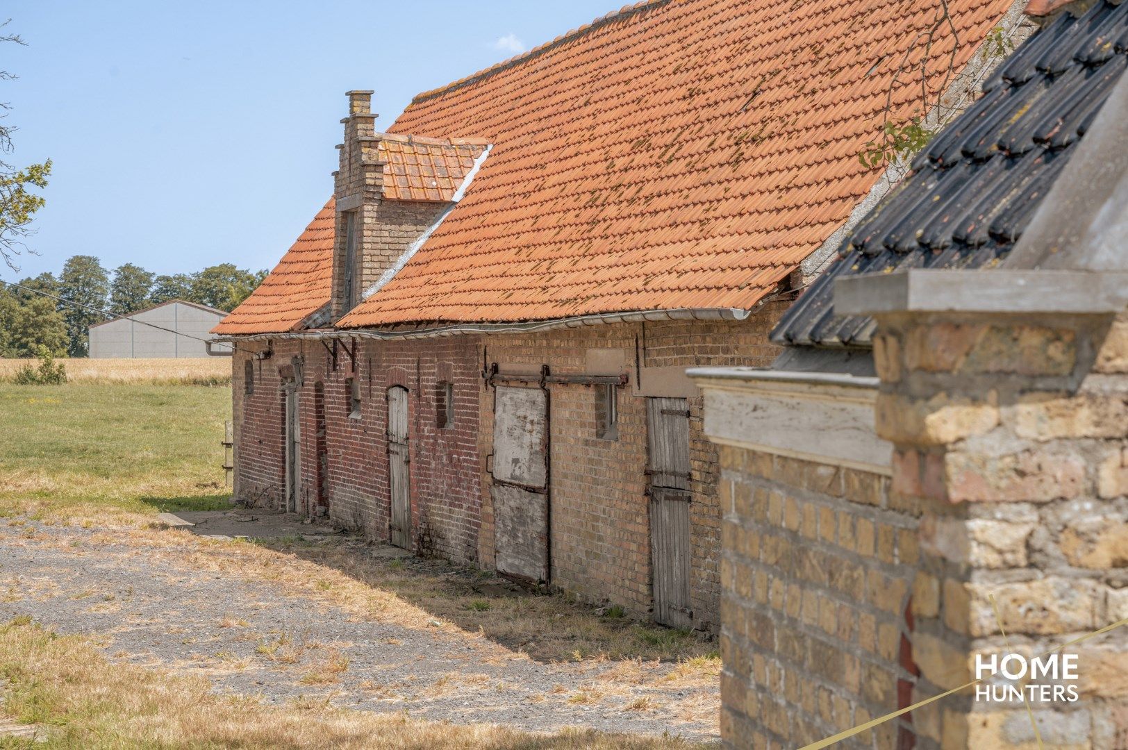 Prachtige U-hoeve op idyllische locatie met bouwvergunning te Izenberge  foto 6