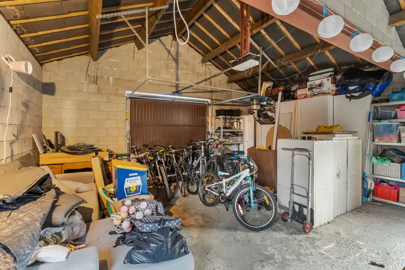 Uniek gelegen gezinswoning met bijgebouw op 8are foto 36