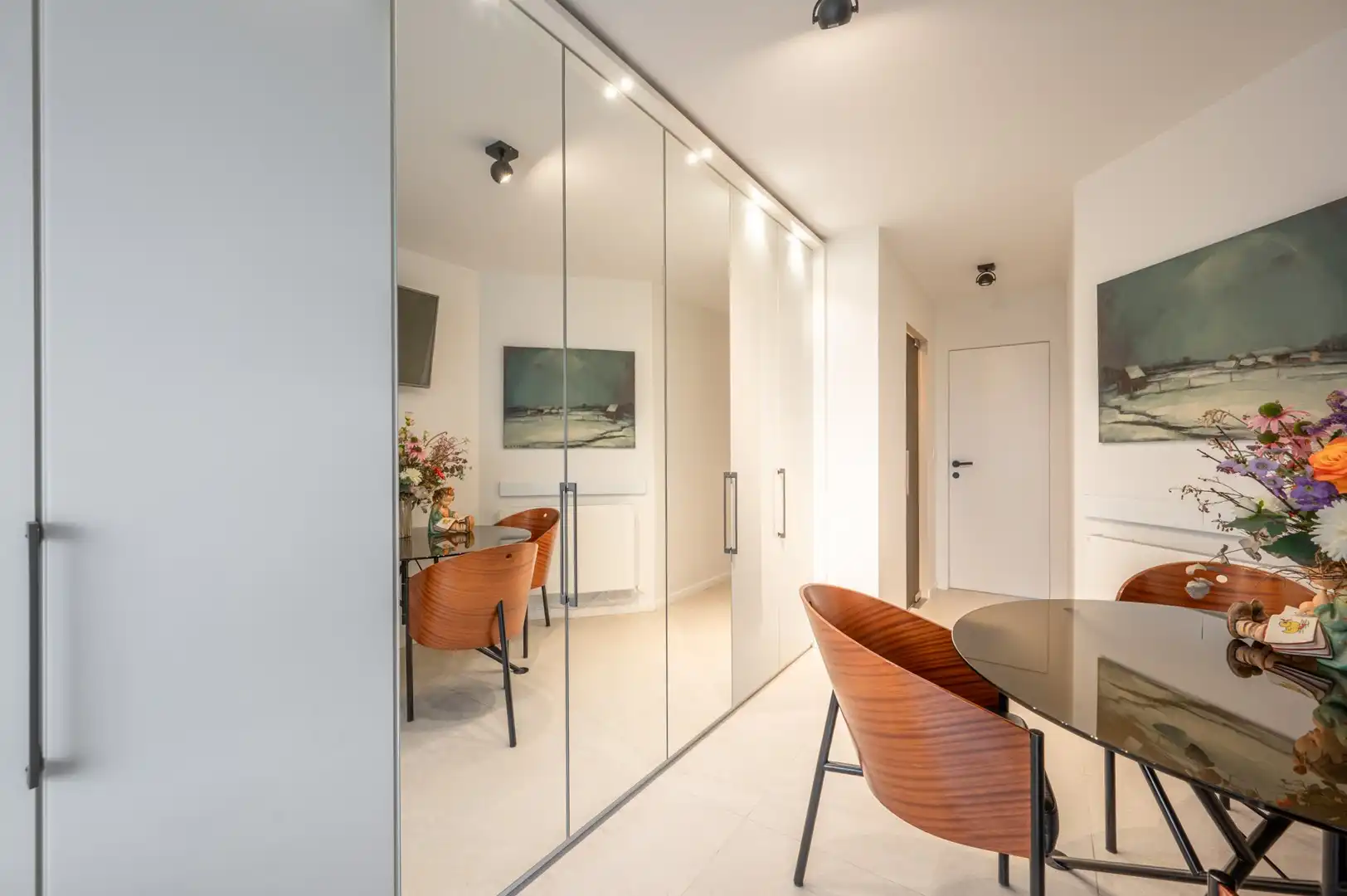 Designappartement met panoramisch zeezicht! foto 14