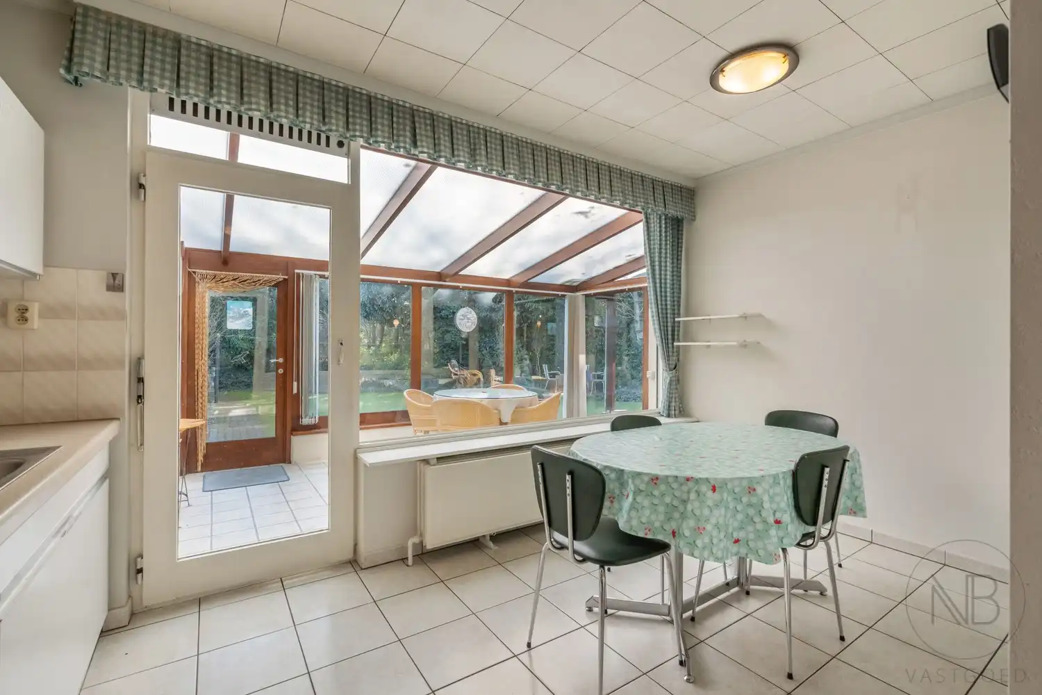 Gelijkvloerse woning in een rustige straat! foto 14