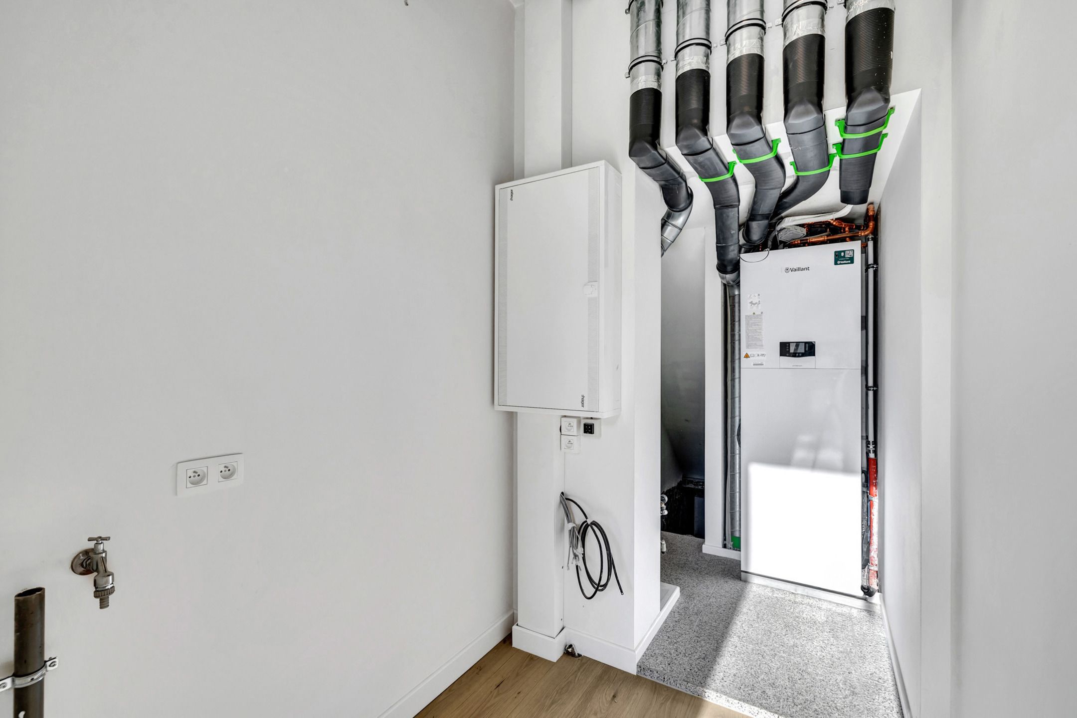 Exclusief en volledig gerenoveerd herenhuis op de Parklaan foto 21