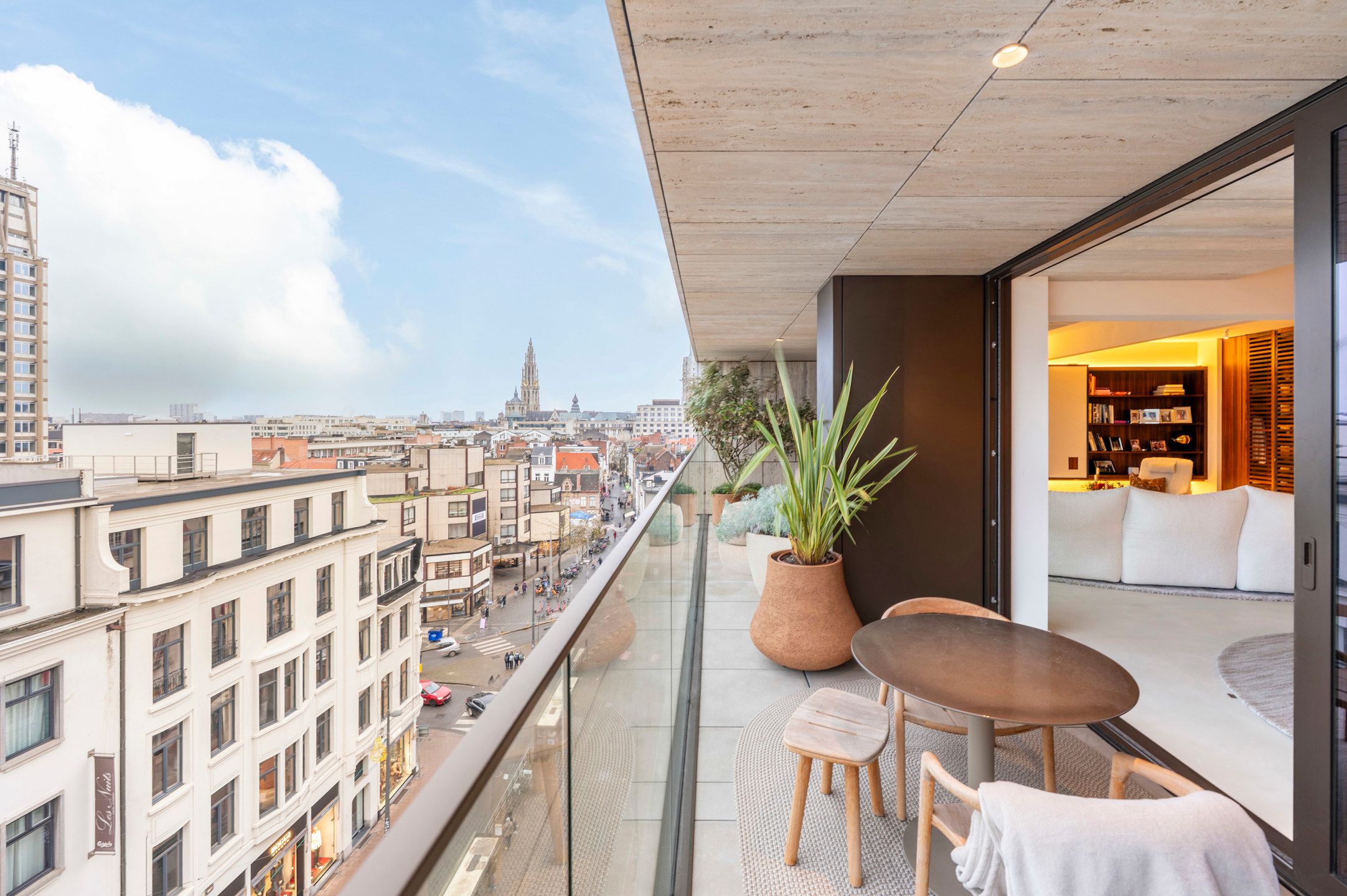 ANTWERPEN - Karaktervol appartement met alle details foto 10