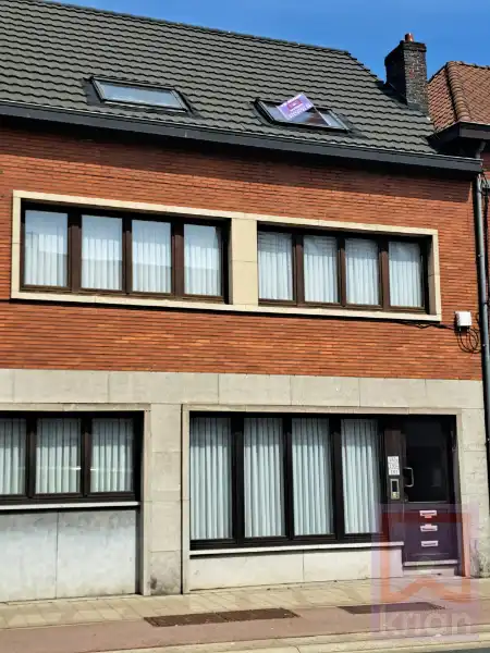 Dakappartement met garage in het centrum van Geel foto {{pictureIndex}}