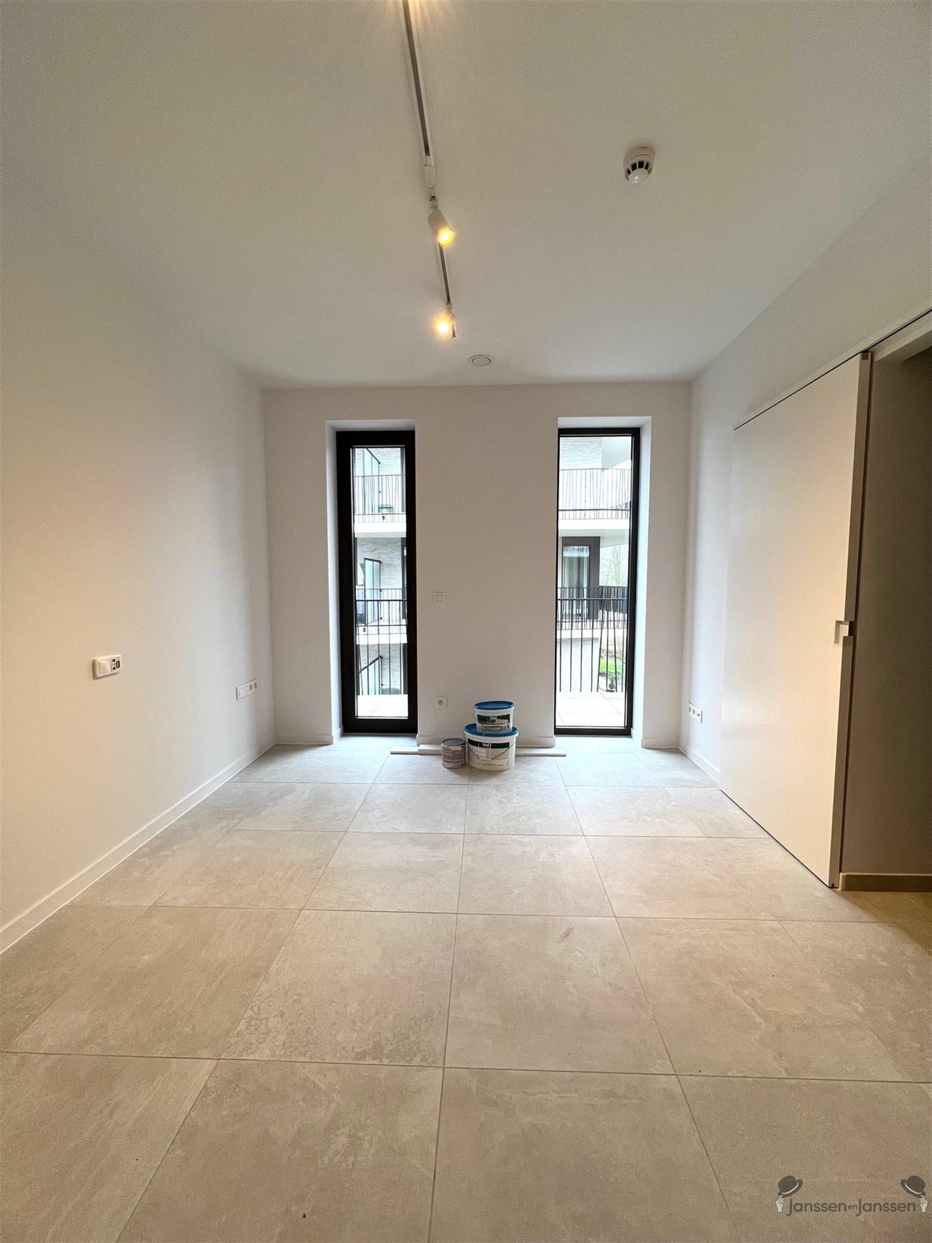 Assistentiewoning op de 1ste verdieping met terras foto 7