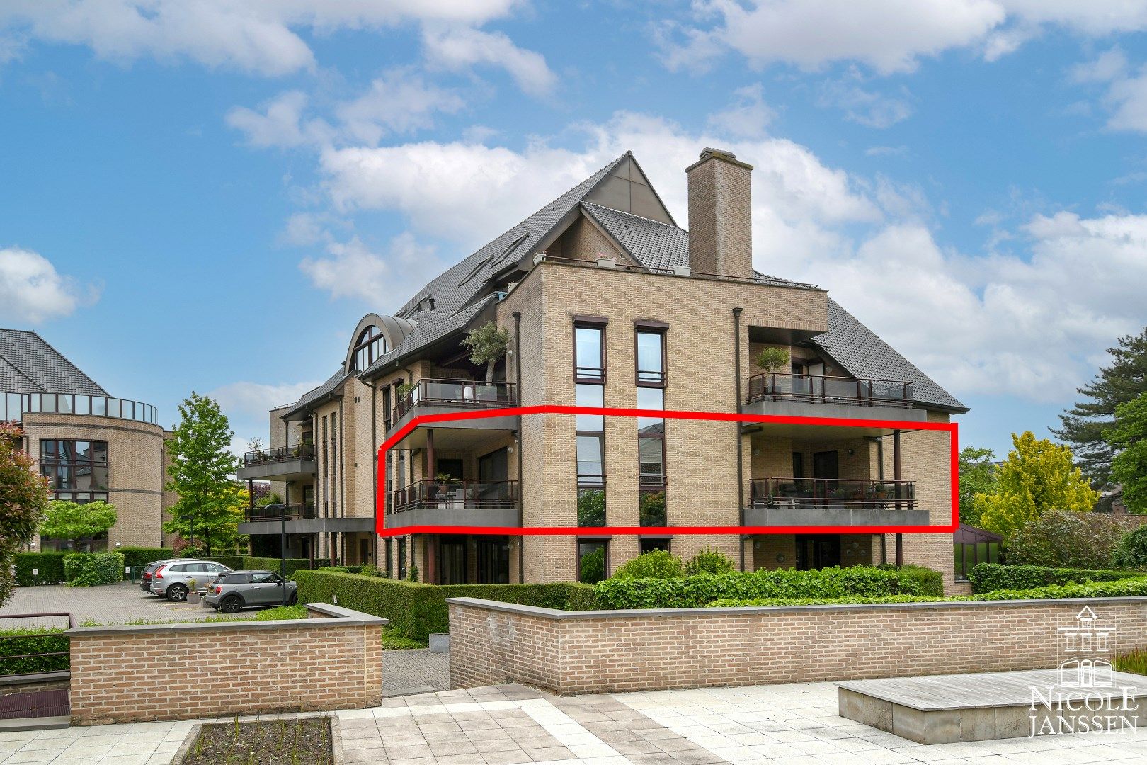 Ruim en luxueus appartement van 190m² met twee mooie terrassen en garage foto 32