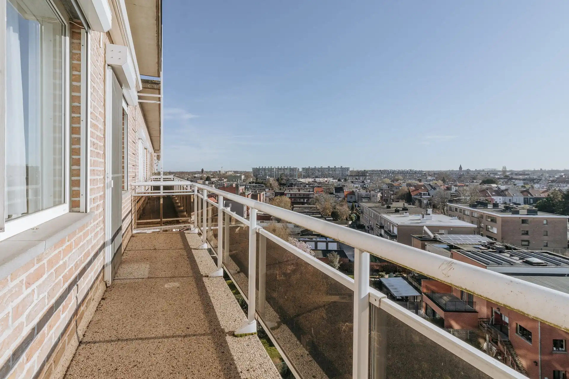 Lichtrijk twee slaapkamer appartement op gunstige locatie foto 18