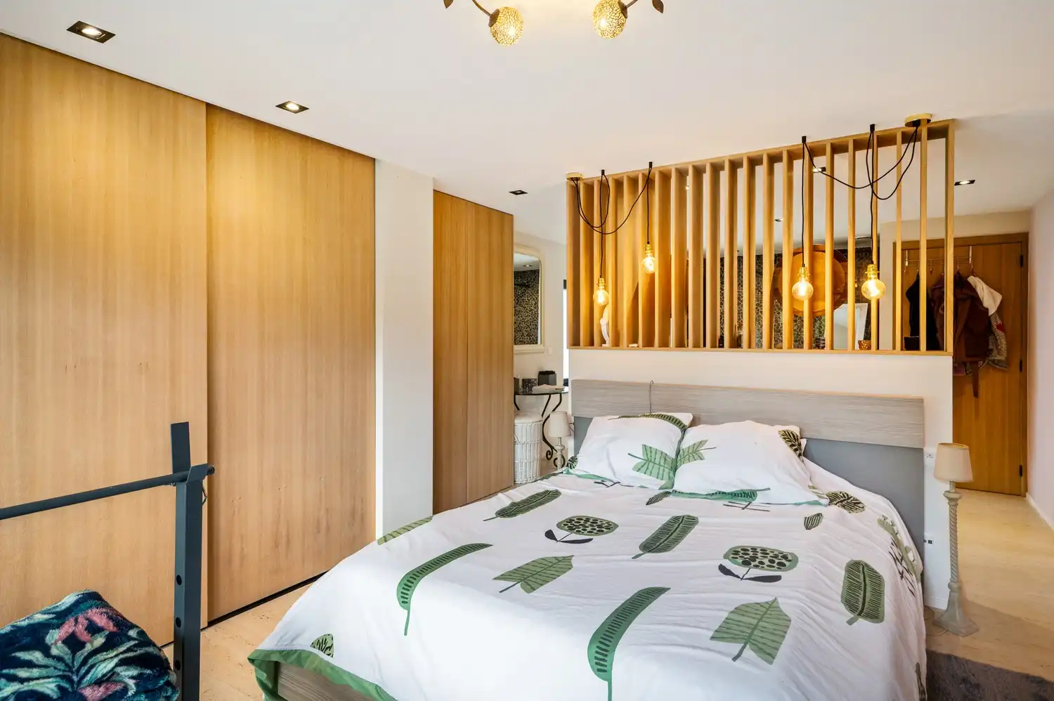 Prachtig gerenoveerde woning met zicht op de velden op een perceel van 1.187 m² foto 11
