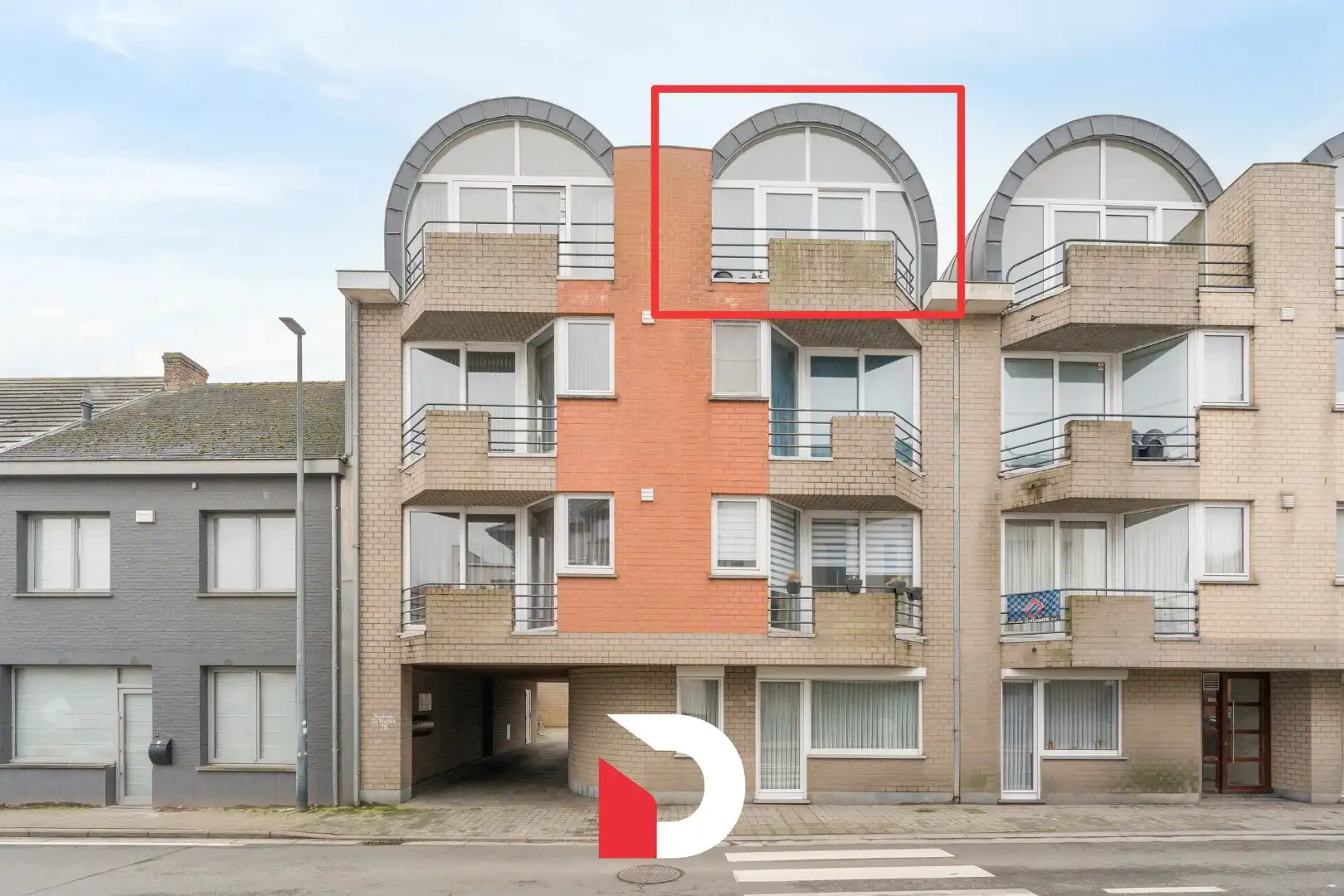 Kwalitatief en gezellig dakappartement met 2 slk te Gistel foto 2