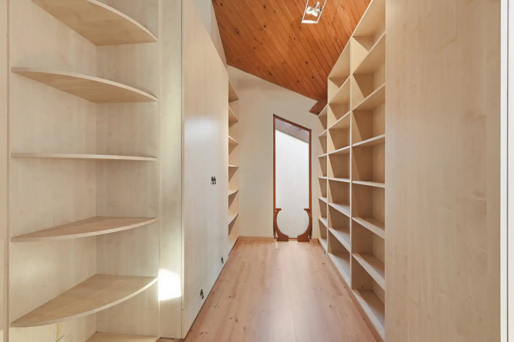 Architecturale villa aan het meer te KEERBERGEN foto 28