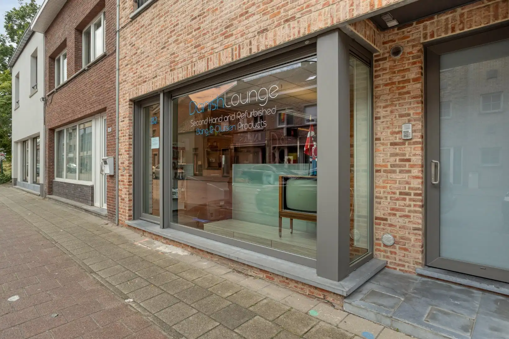 Instapklaar en goed gelegen handelsruimte van 126 m² kortbij het centrum van Geel !  foto 17
