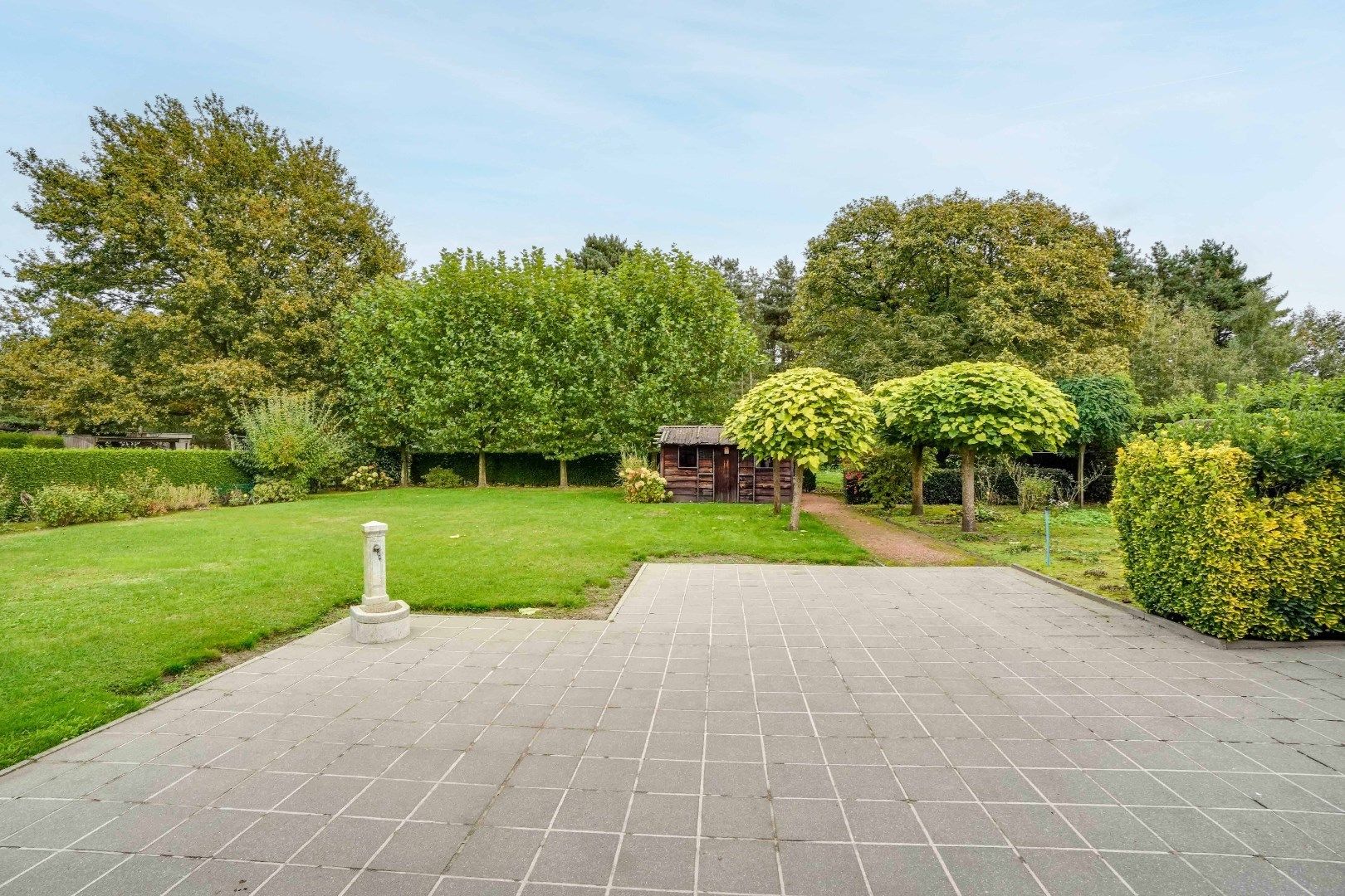 VRIJSTAANDE WONING OP EEN RUIM PERCEEL VAN 1625 M² IN EEN GROENE OMGEVING !  foto 23