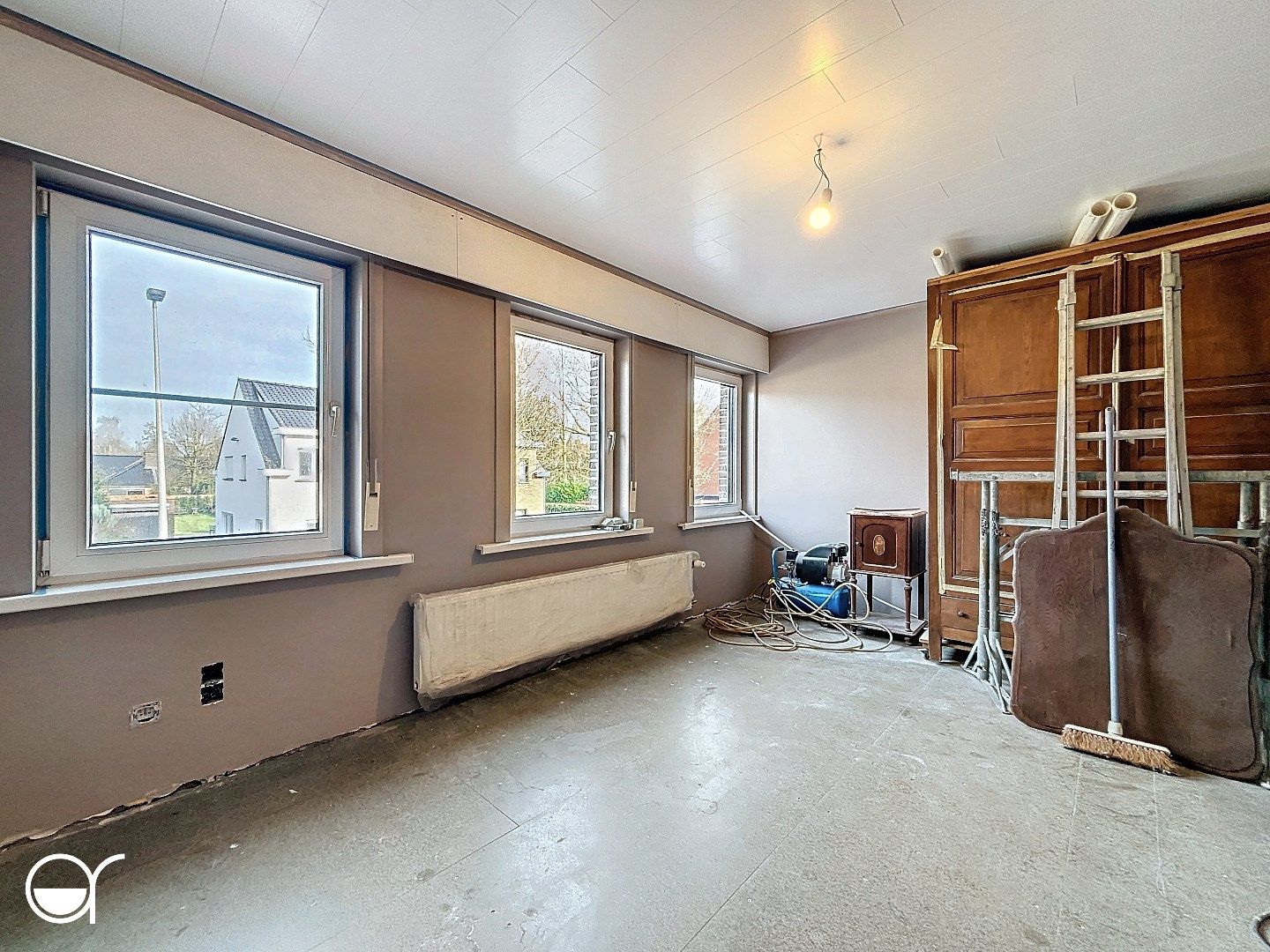 Ruime woning met vier slaapkamers, tuin, garage en mogelijkheid voor zelfstandige activiteit foto 21