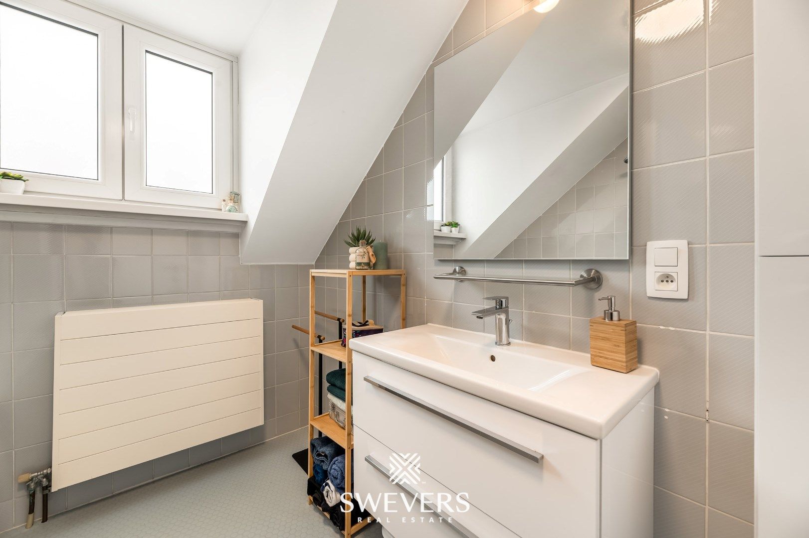 Instapklaar appartement met 2 slaapkamers in centrum Koersel foto 17