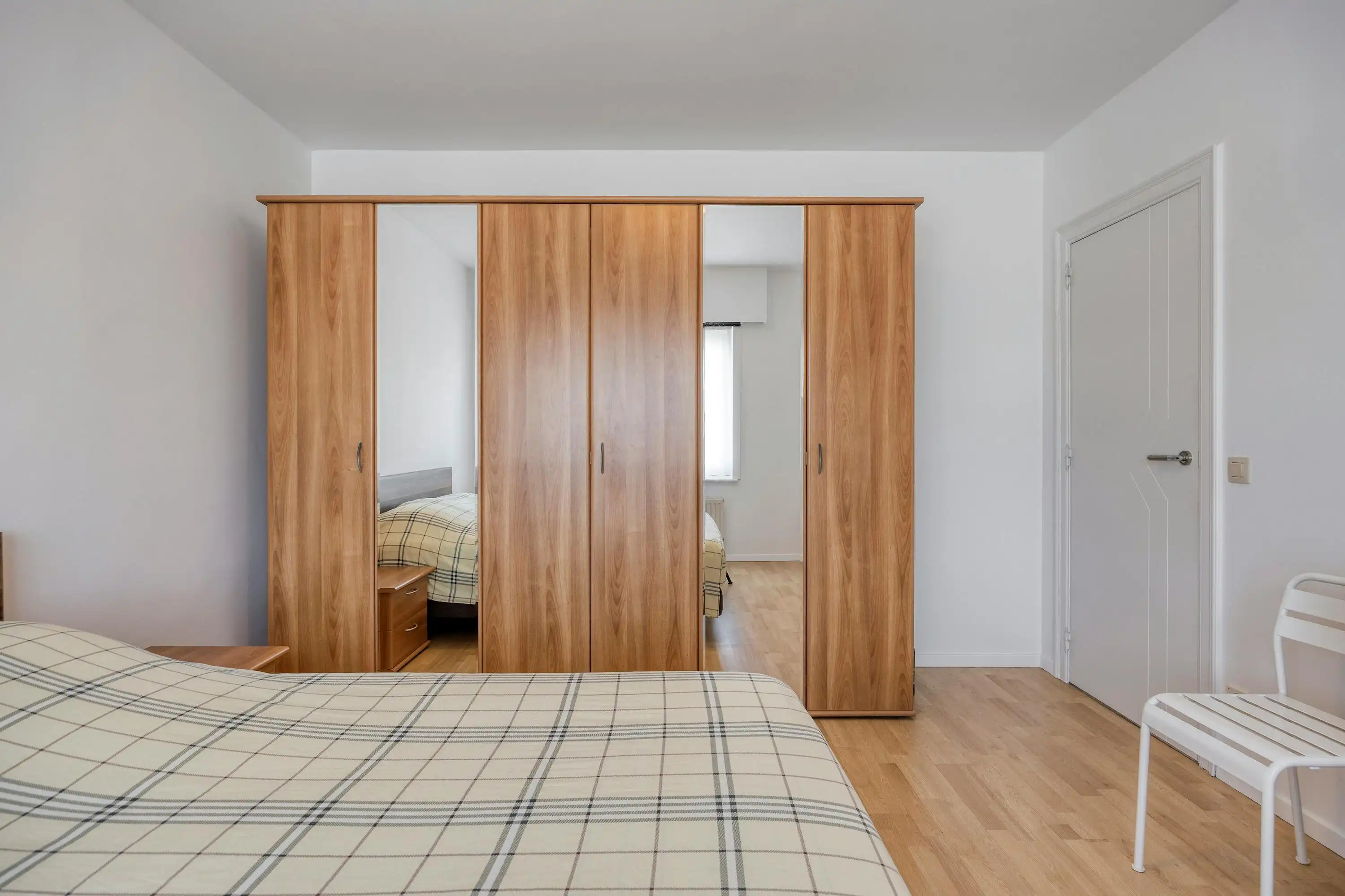 Appartement met 2 slaapkamers, terras en garagebox te koop in Hoboken foto 9