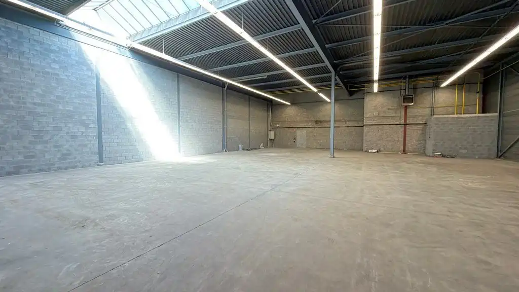 Magazijn te huur aan de haven van Antwerpen foto 6