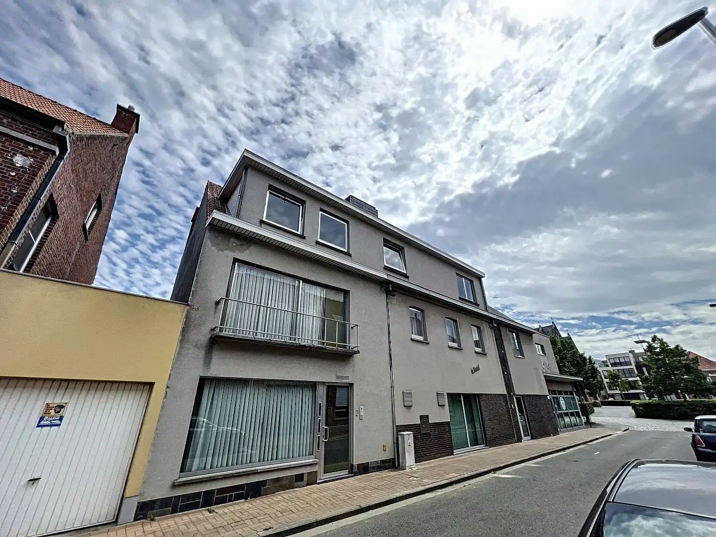 Centraal gelegen appartement met garage foto 9