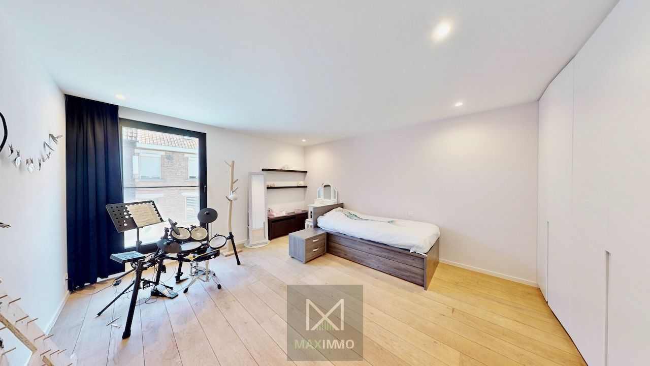 🏡 THE ONE & ONLY – Architecturale parel in hartje Lauwe! foto 17