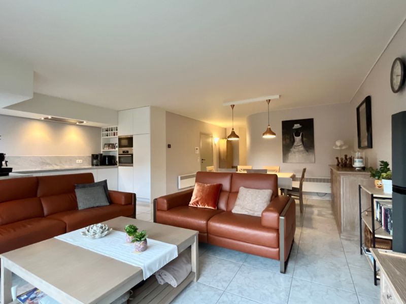 Gemeubeld villa-appartement met rustige ligging! foto 8