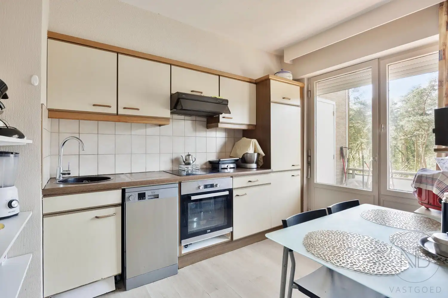 ZONNEWEELDE GENK 2 slaapkamer appartement met extra berging en garage foto 7