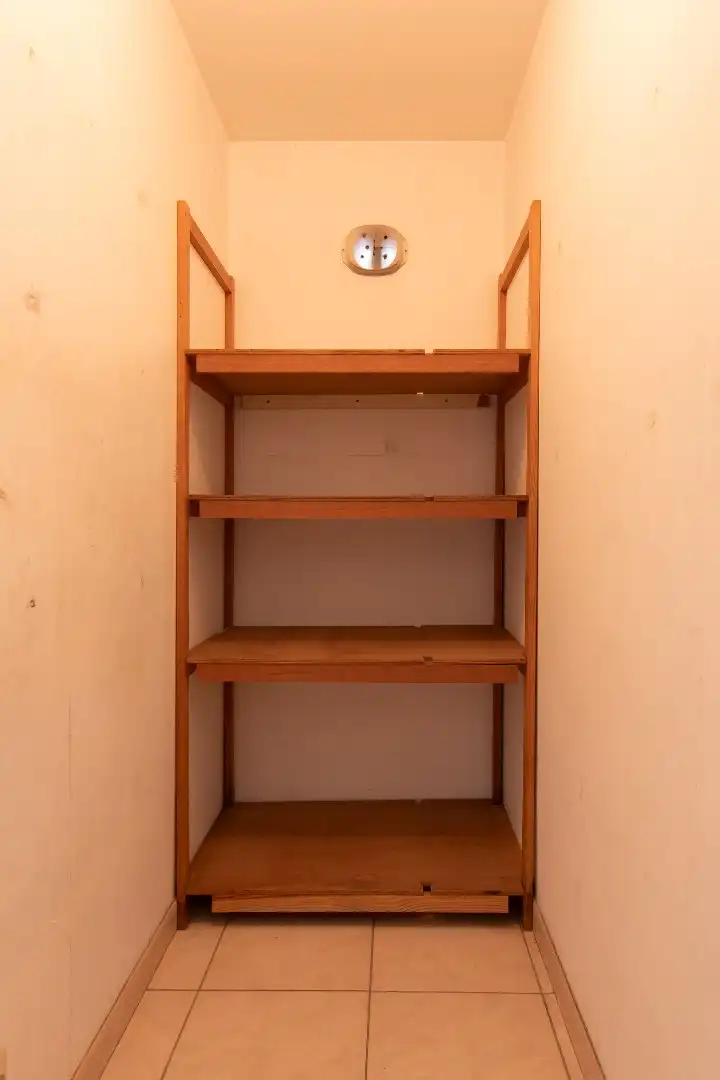 Centraal gelegen, ruim 2 slaapkamerappartement op wandelafstand van de Zeedijk. foto 21