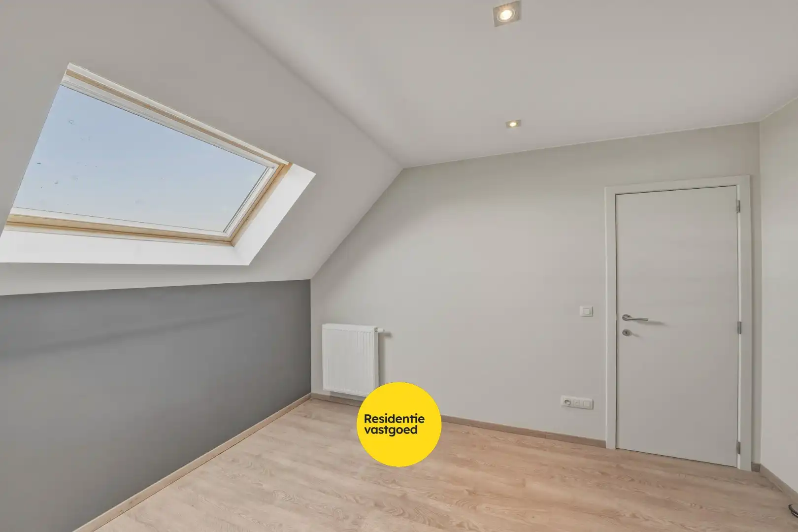 Instapklare recente woning met zeer ruime garage en tuin in Oudenburg foto 20