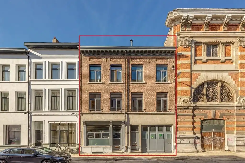 Ruime woning met dakterras en atelier foto 38