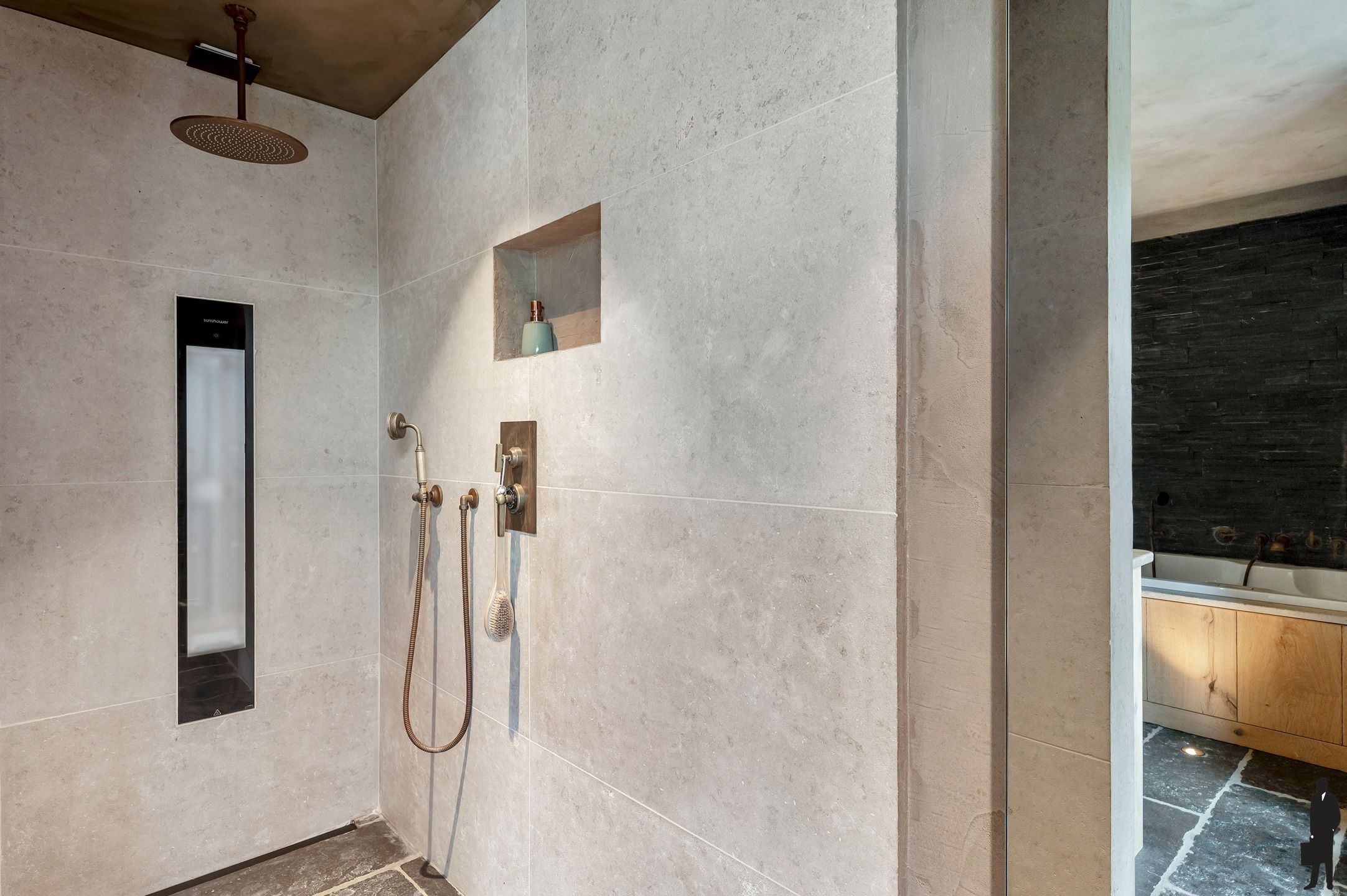 Karaktervolle villa met paardenstallen op 8.875m² in Retie foto 9
