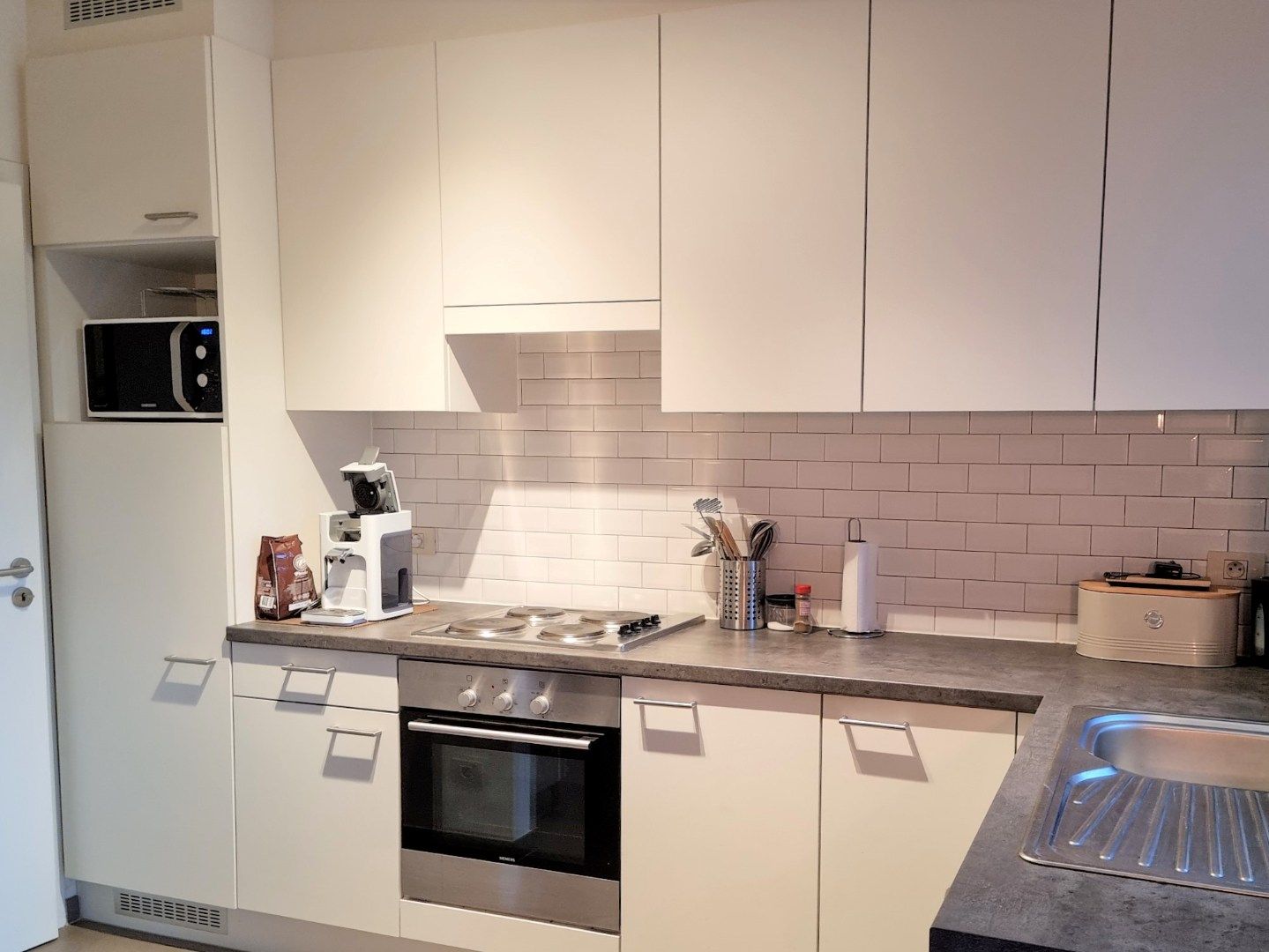 Modern en centraal gelegen appartement te Zulte. foto 6