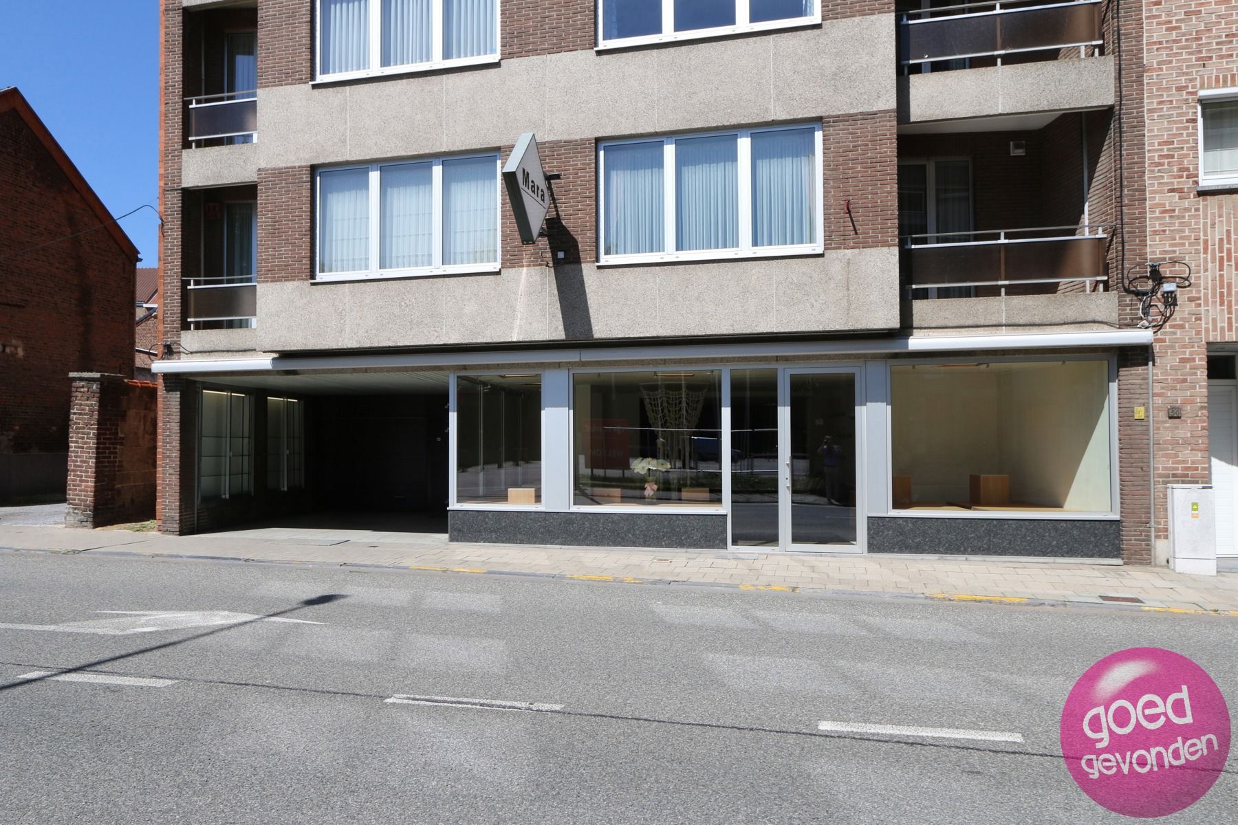 UITZONDERLIJK WINKELPAND + ATELIER + ONDERGRONDSE PARKINGS  foto 28