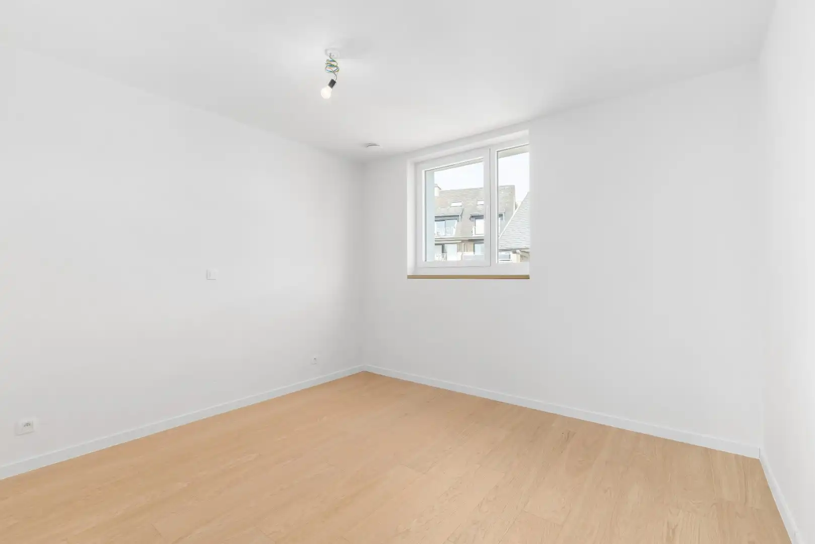 PRACHTIG NIEUWBOUWAPPARTEMENT OP 200 METER VAN DE ZEEDIJK foto 6