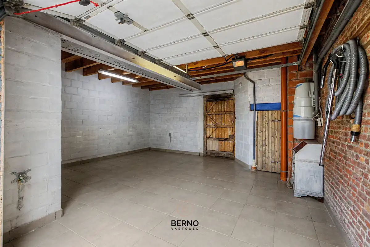 Instapklare charmante woning met zonnige binnentuin en garage. foto 26