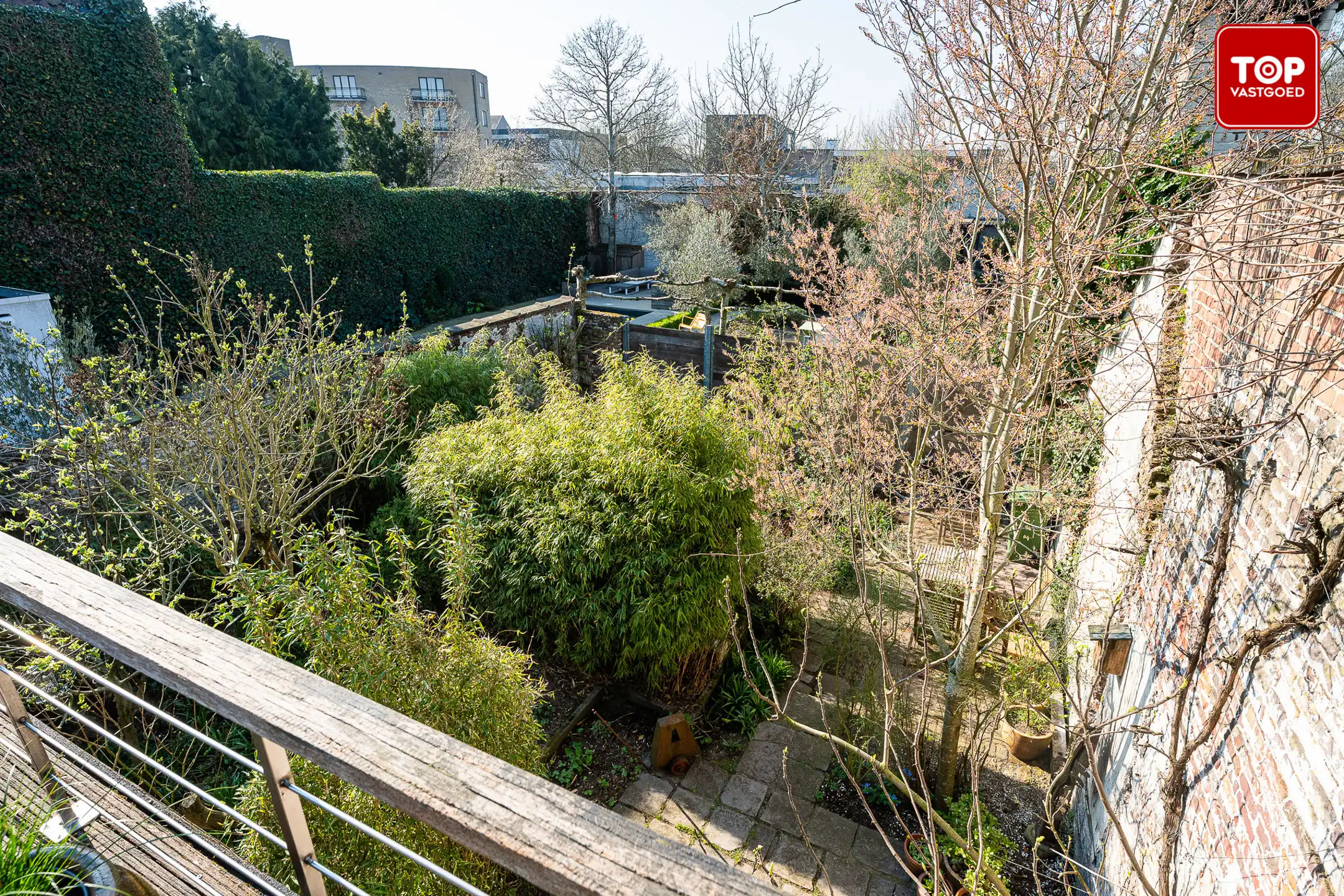 Authentieke en ruime woning met 3 slaapkamers, groot atelier en zonnige tuin foto 20